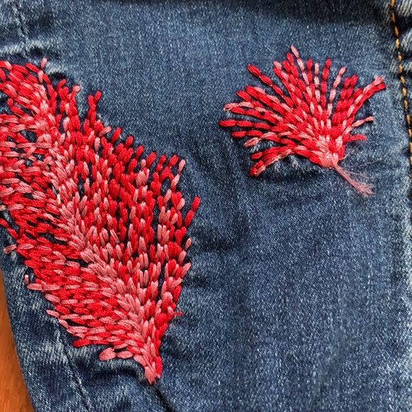 Jeans with embroidery size 00 never worn - Picture 3 of 8